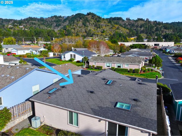 98126 W BENHAM Ln 9, Brookings, OR 97415