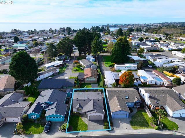 98126 W BENHAM Ln 9, Brookings, OR 97415