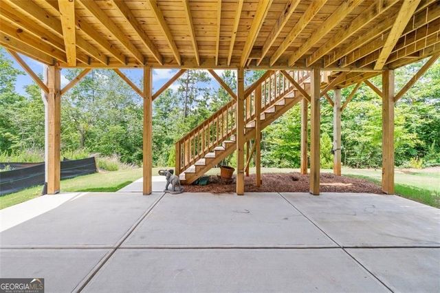 5520 Olive Lane, Hoschton, GA 30548