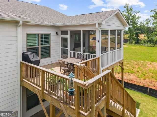 5520 Olive Lane, Hoschton, GA 30548