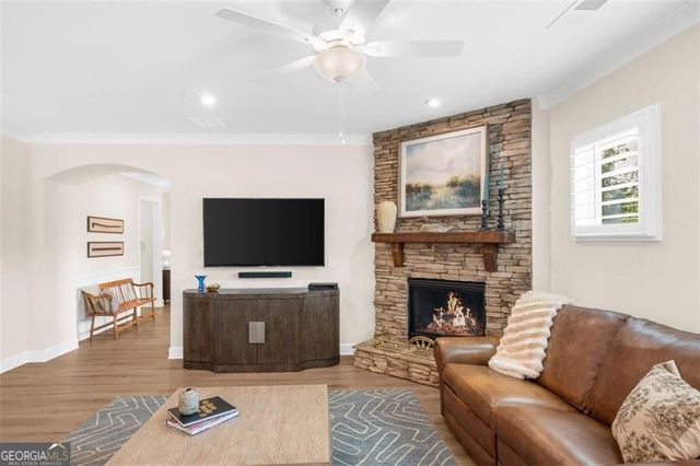 5520 Olive Lane, Hoschton, GA 30548