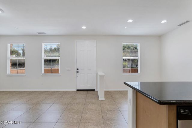 1618 Heywood Street E, Simi Valley, CA 93065
