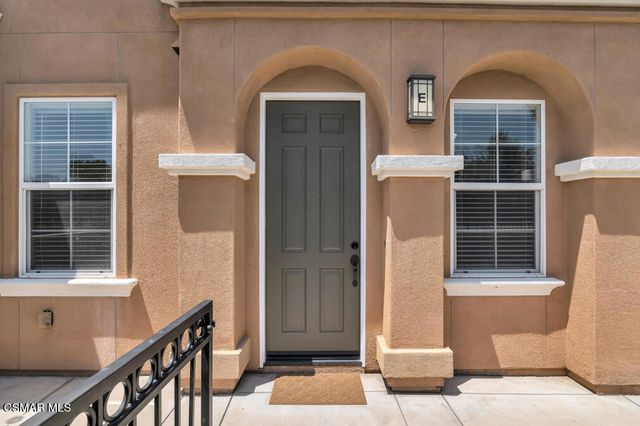 1618 Heywood Street E, Simi Valley, CA 93065