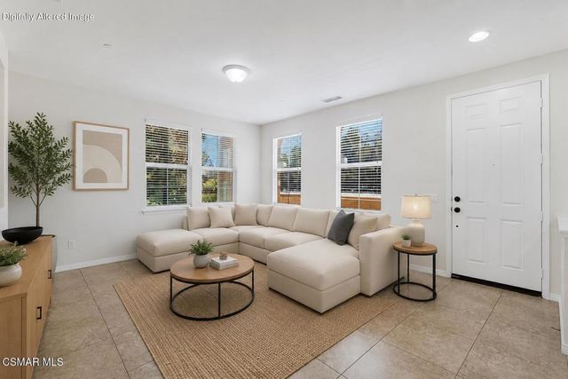 1618 Heywood Street E, Simi Valley, CA 93065