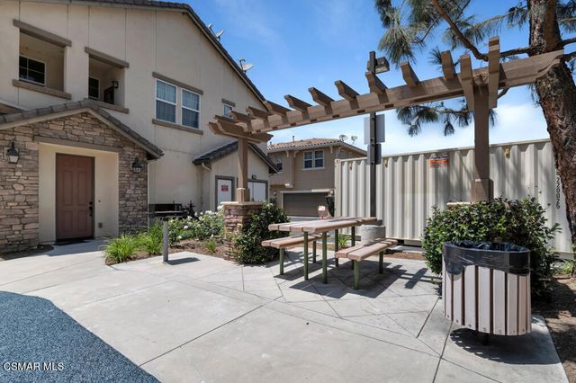 1618 Heywood Street E, Simi Valley, CA 93065