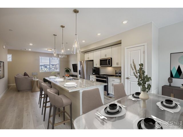 787 Silver Maple Ln, Fort Collins, CO 80524