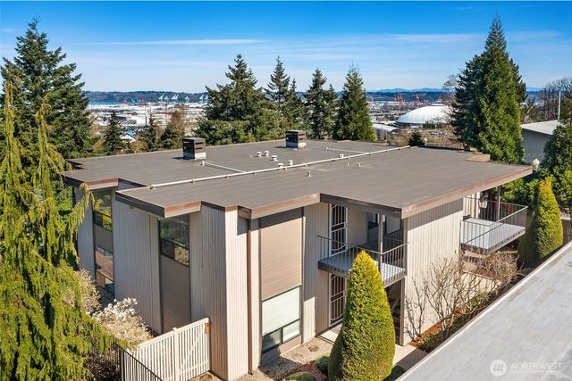 3202 S D Street, Tacoma, WA 98418