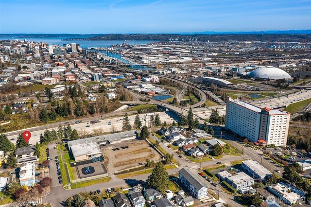3202 S D Street, Tacoma, WA 98418
