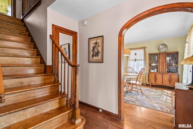 1421 S DOUGLAS Avenue, Springfield, IL 62704