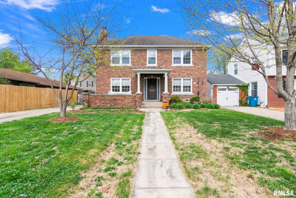 1421 S DOUGLAS Avenue, Springfield, IL 62704