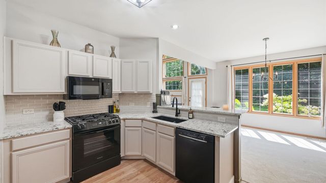 3232 Lightning Court, New Lenox, IL 60451