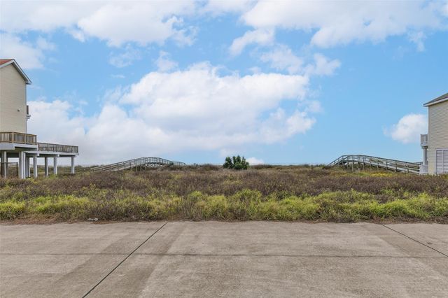 20711 E Sand Hill Drive, Galveston, TX 77554
