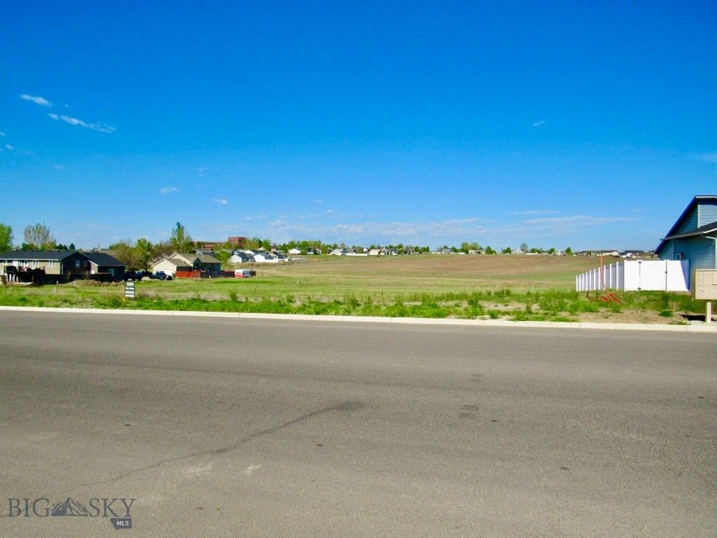 2030 Gleneagles Boulevard, Billings, MT 59105 photo 12