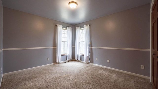 660 SUNSET DRIVE, Waupaca, WI 54981