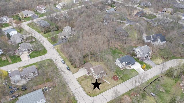 660 SUNSET DRIVE, Waupaca, WI 54981