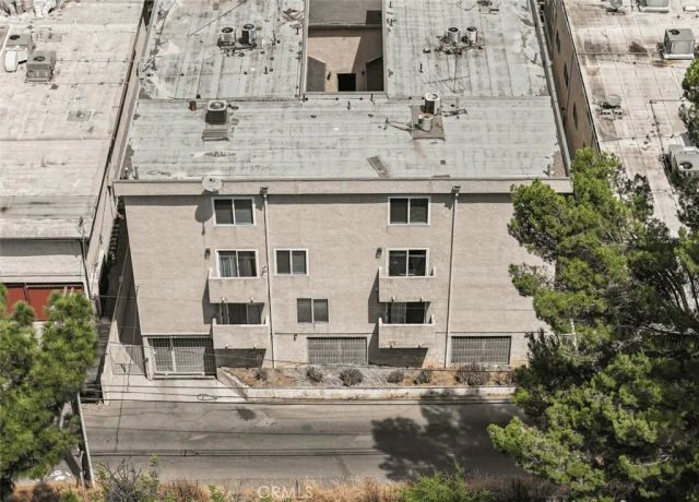 13042 Riverside Dr, Sherman Oaks, CA 91423