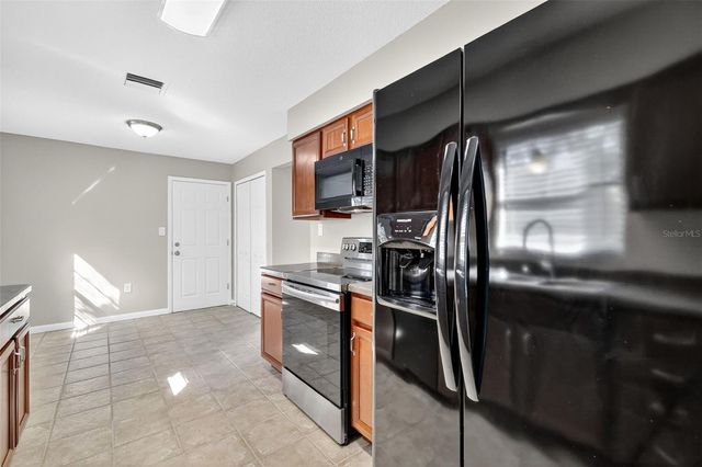 501 FAHNSTOCK STREET, Eustis, FL 32726