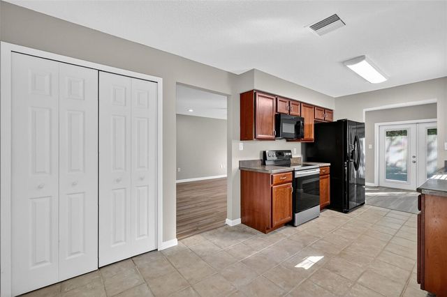 501 FAHNSTOCK STREET, Eustis, FL 32726