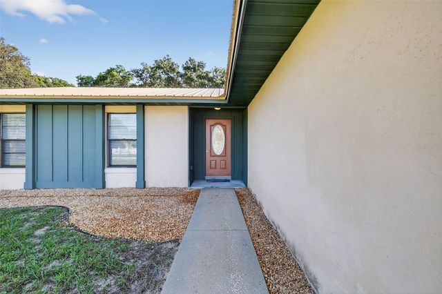 501 FAHNSTOCK STREET, Eustis, FL 32726