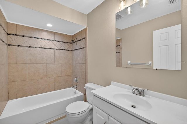 501 FAHNSTOCK STREET, Eustis, FL 32726