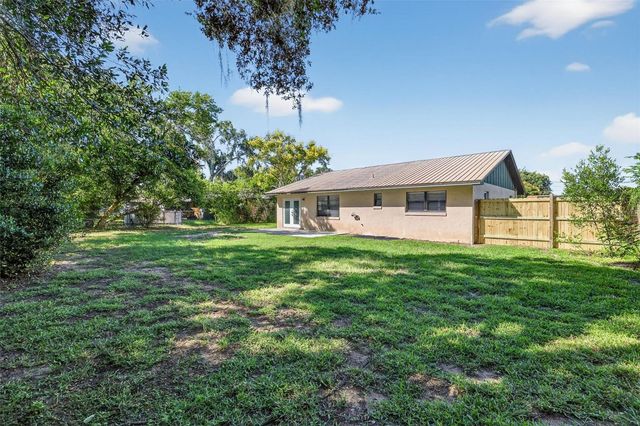 501 FAHNSTOCK STREET, Eustis, FL 32726