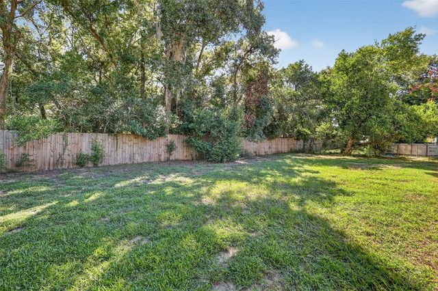 501 FAHNSTOCK STREET, Eustis, FL 32726