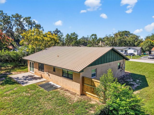501 FAHNSTOCK STREET, Eustis, FL 32726