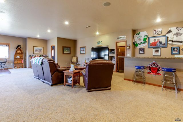 6510 PRESTWICK RD, Rapid City, SD 57702