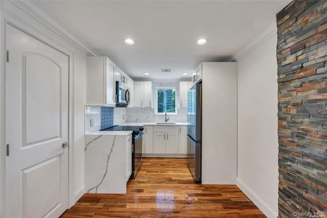 177 Waverly Avenue Second Floor, Patchogue, NY 11772