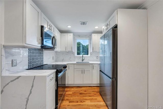 177 Waverly Avenue Second Floor, Patchogue, NY 11772