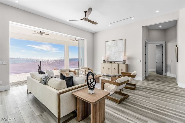 606 Coral DR, Cape Coral, FL 33904