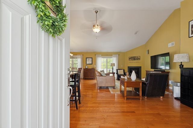 3080 Club House Dr, Dighton, MA 02715