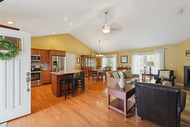 3080 Club House Dr, Dighton, MA 02715