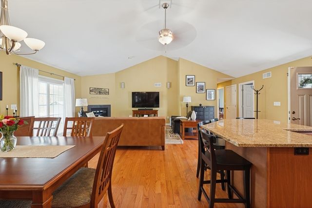 3080 Club House Dr, Dighton, MA 02715