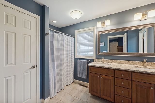 3080 Club House Dr, Dighton, MA 02715