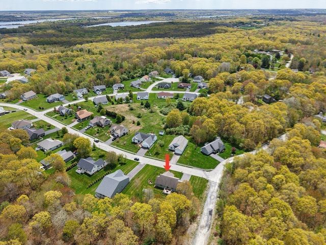 3080 Club House Dr, Dighton, MA 02715