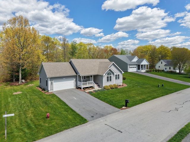 3080 Club House Dr, Dighton, MA 02715