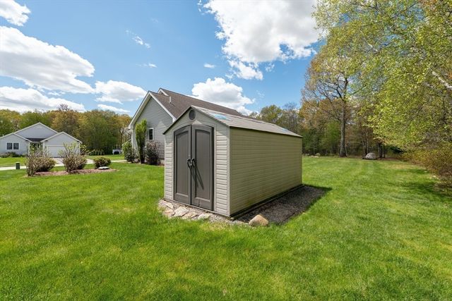 3080 Club House Dr, Dighton, MA 02715