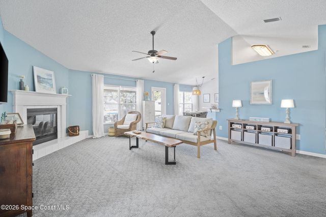 400 Helicon Avenue NW, Palm Bay, FL 32907