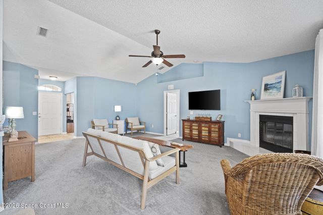 400 Helicon Avenue NW, Palm Bay, FL 32907