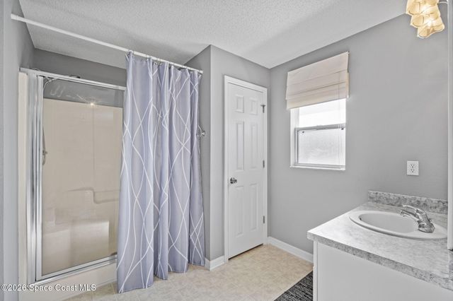 400 Helicon Avenue NW, Palm Bay, FL 32907