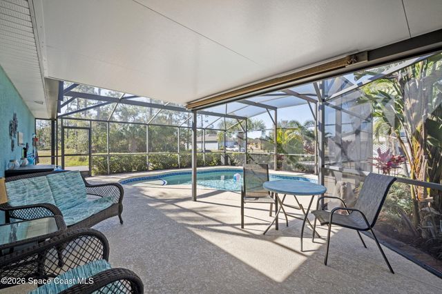 400 Helicon Avenue NW, Palm Bay, FL 32907