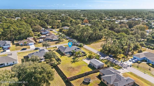 400 Helicon Avenue NW, Palm Bay, FL 32907