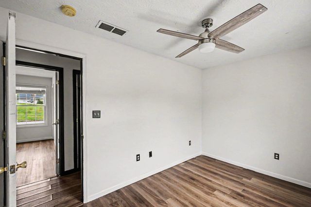 263 Creekwood Drive, Berea, KY 40403