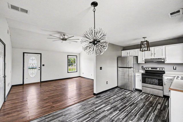 263 Creekwood Drive, Berea, KY 40403