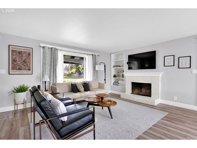 1533 SEQUOIA Ave, Springfield, OR 97477