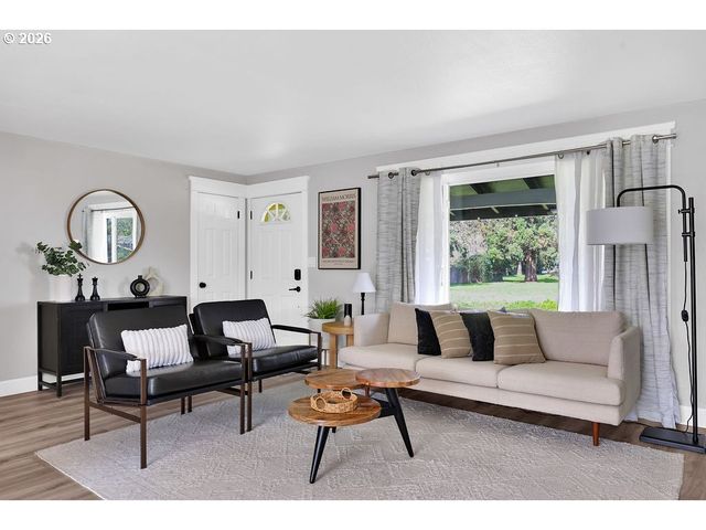 1533 SEQUOIA Ave, Springfield, OR 97477