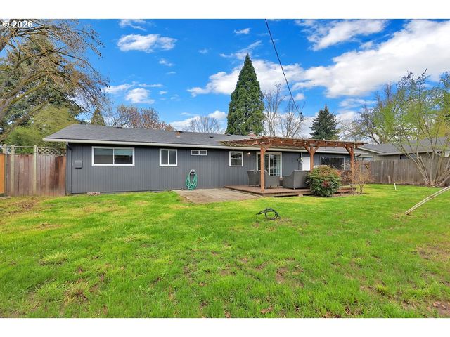 1533 SEQUOIA Ave, Springfield, OR 97477