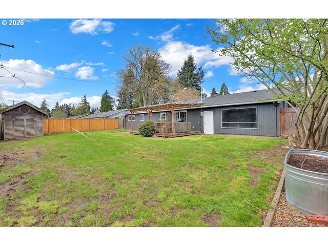 1533 SEQUOIA Ave, Springfield, OR 97477