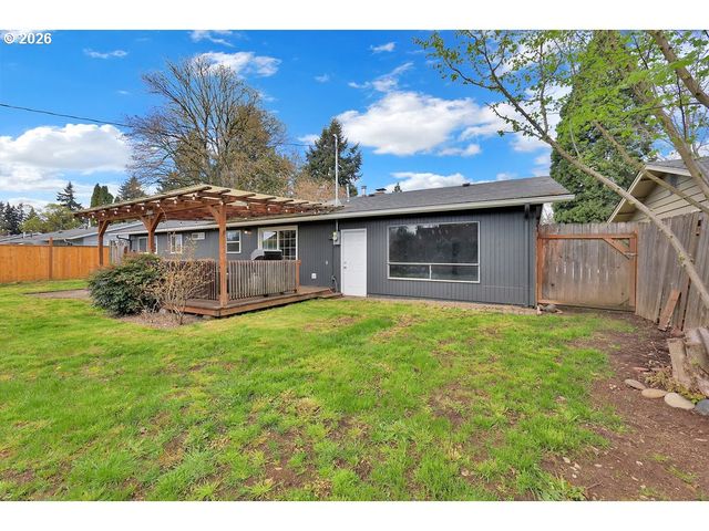 1533 SEQUOIA Ave, Springfield, OR 97477